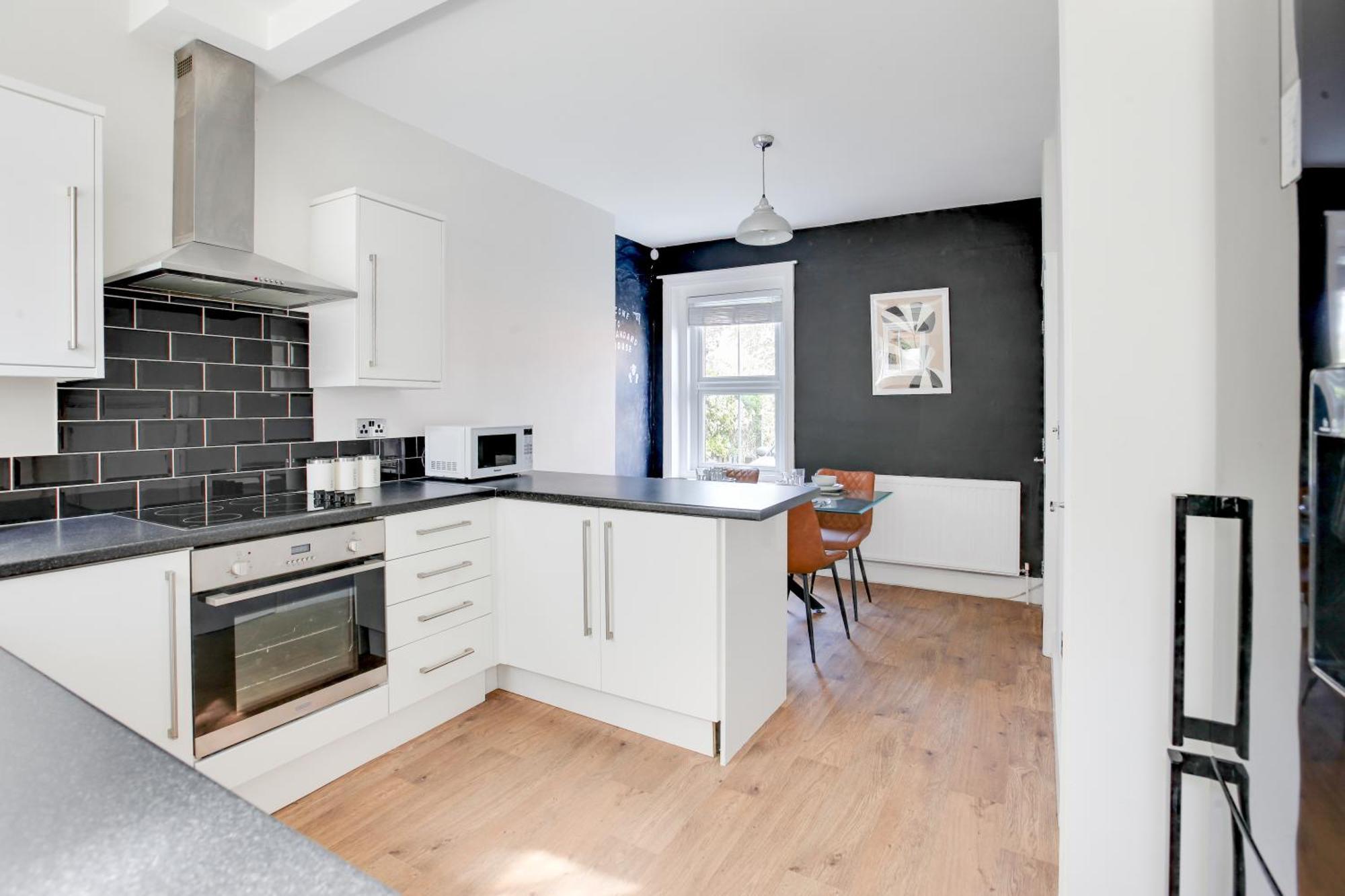 Cosy 3 Bedroom House With Free Parking And Wifi Colchester Eksteriør billede