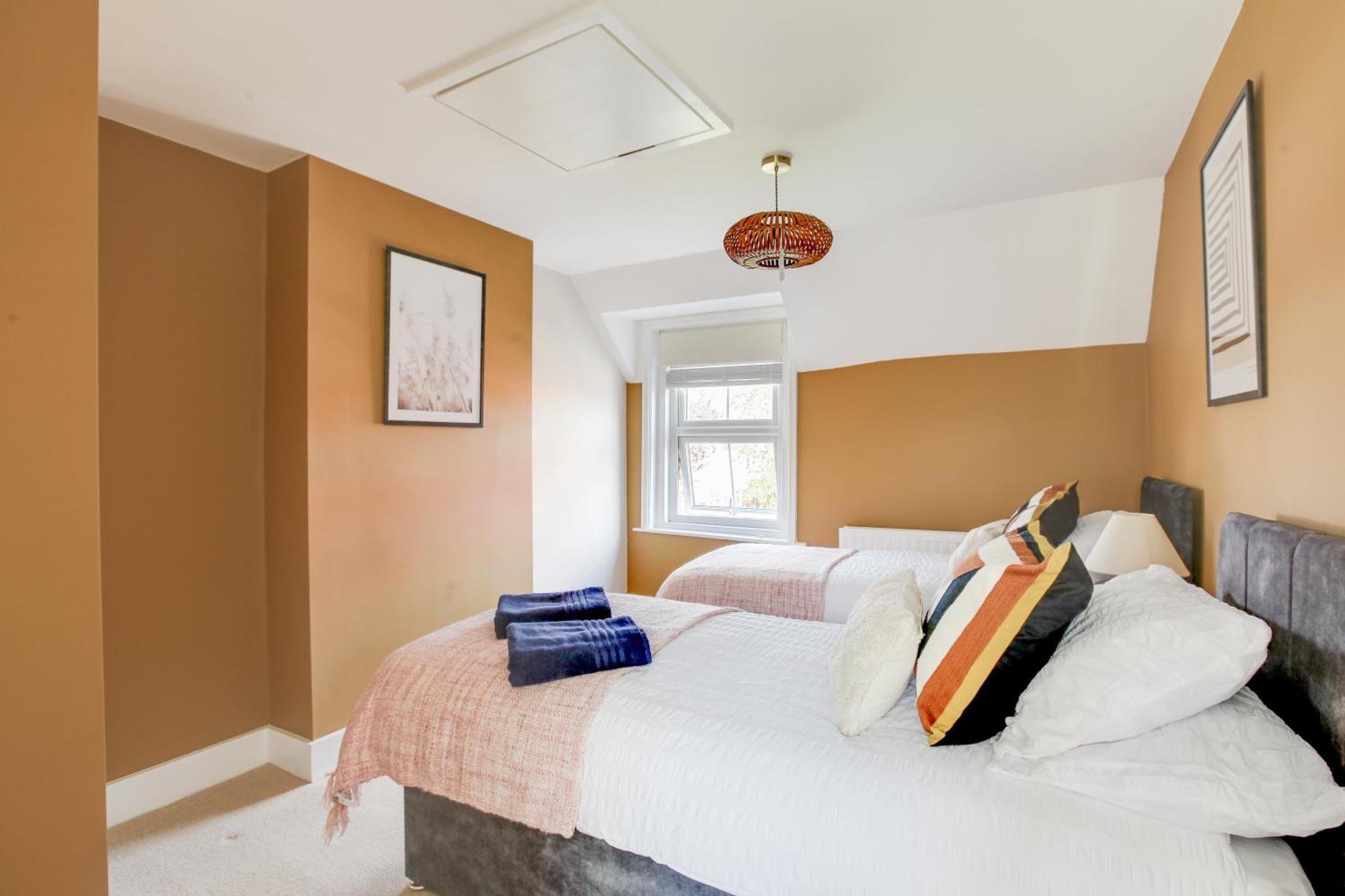 Cosy 3 Bedroom House With Free Parking And Wifi Colchester Eksteriør billede